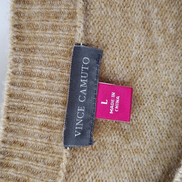 Vince Camuto Tan Pullover Sweater Size Large Relaxed Fit Long Sleeve Middle Seam - Picture 4 of 7